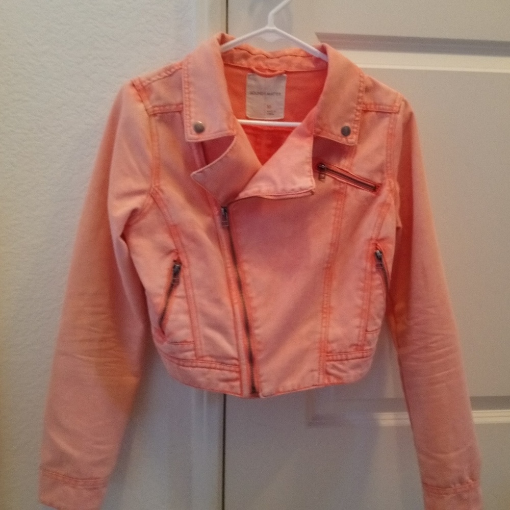 Adorable crop top Jean jacket